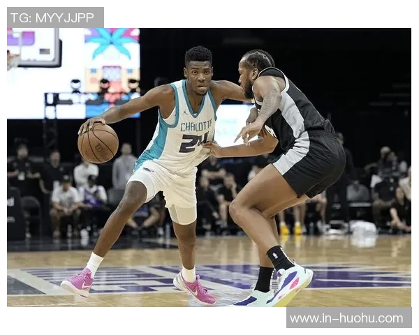 布兰登米勒全能表现12投7中贡献21分11篮板7助攻正负值最高15助球队获胜