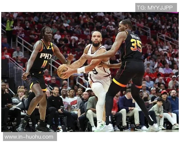 布克谈勇士经验对比赛的影响强调球队未能有效执行战术计划